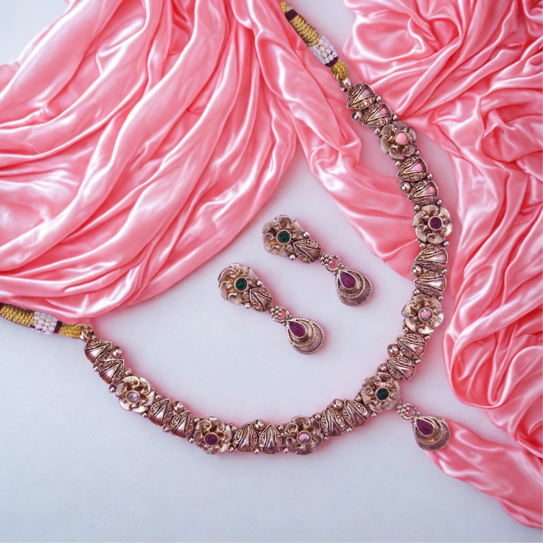 ClassicGoldNecklaceSetwithPear-ShapedStones-RN75_2