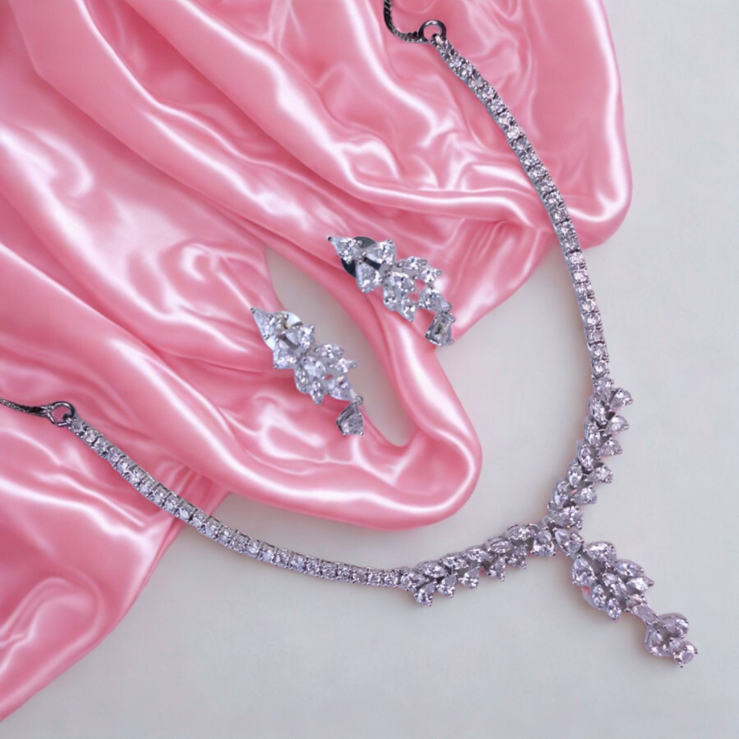 ElegantLeafDropAmericanDiamondNecklaceSet-WHITE-ADNeck9066