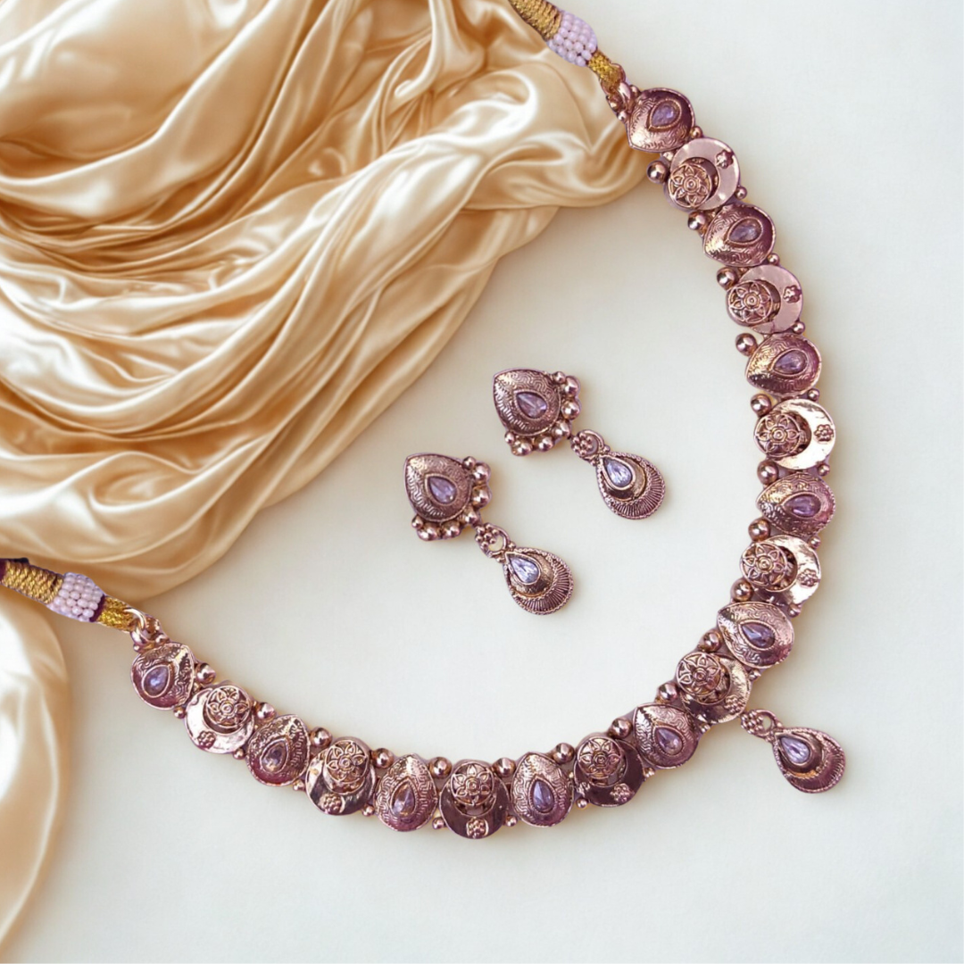 ElegantNecklaceSetinAntiqueGoldwithWhiteStones-RN73_5
