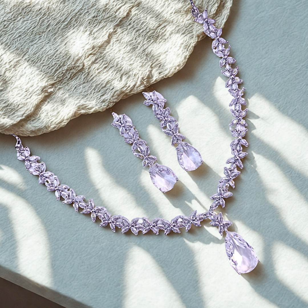 RoyalRadiance_TeardropPendantNecklaceSet-WHITE-ADNECK8777