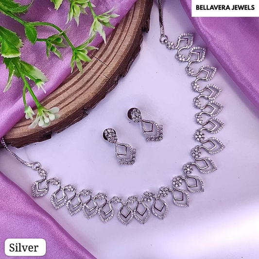 Elegant Diamond-Cut Necklace & Earrings Set