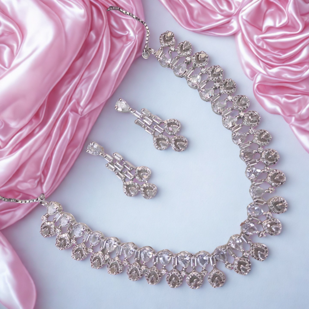 TeardropClusterAmericanDiamondNecklaceSet_Bridal_OccasionWearJewellery-Whitecolour-AdNeck7858