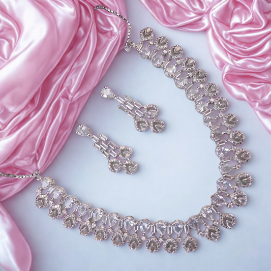TeardropClusterAmericanDiamondNecklaceSet_Bridal_OccasionWearJewellery-Whitecolour-AdNeck7858